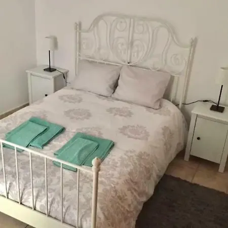 Waves And Sun Holiday House, 3 Min To The Beach Apartman Caleta de Caballo